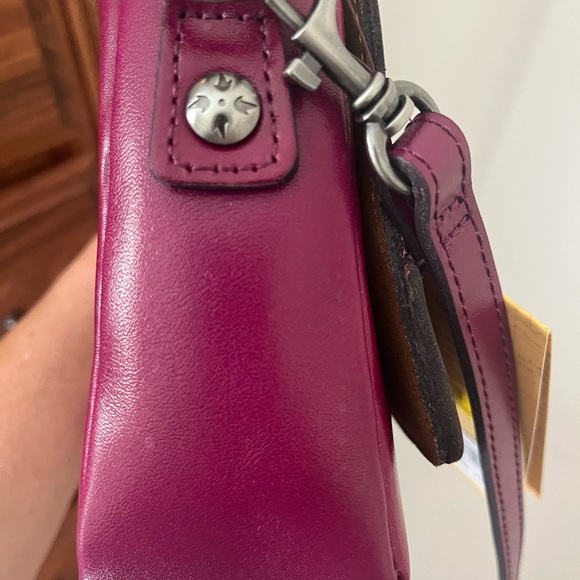 Patricia Nash Filigree Crossbody - Picture 6 of 7